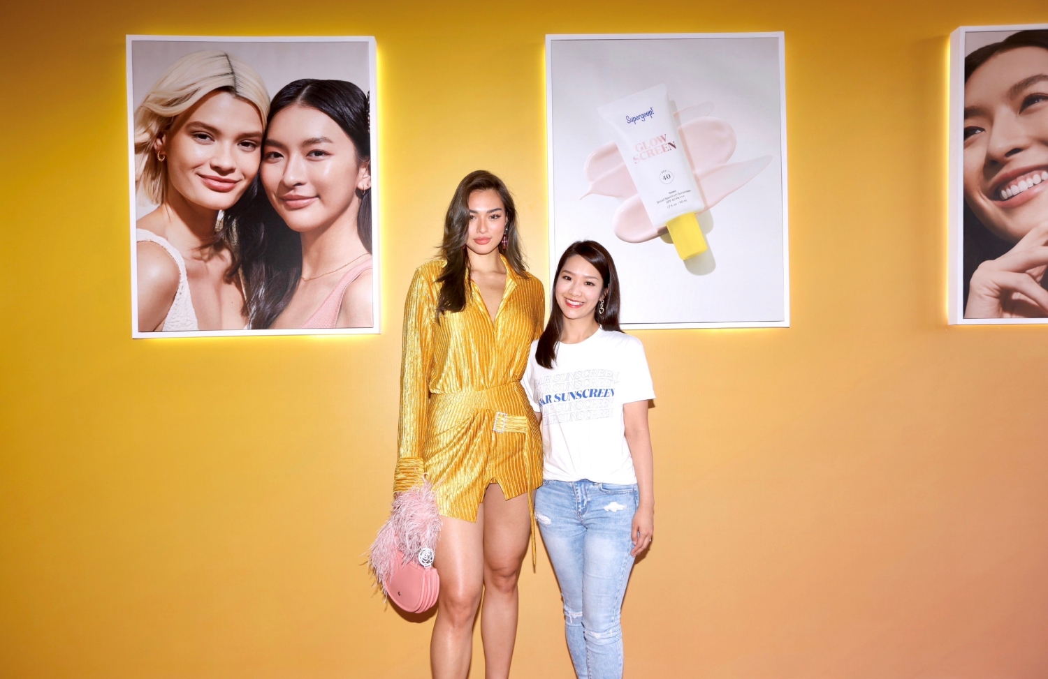 แอนชิลี บินลัดฟ้าร่วมงานเปิดตัว Supergoop! GLOWSCREEN SPF 40 เฉดสีใหม่! DAWN