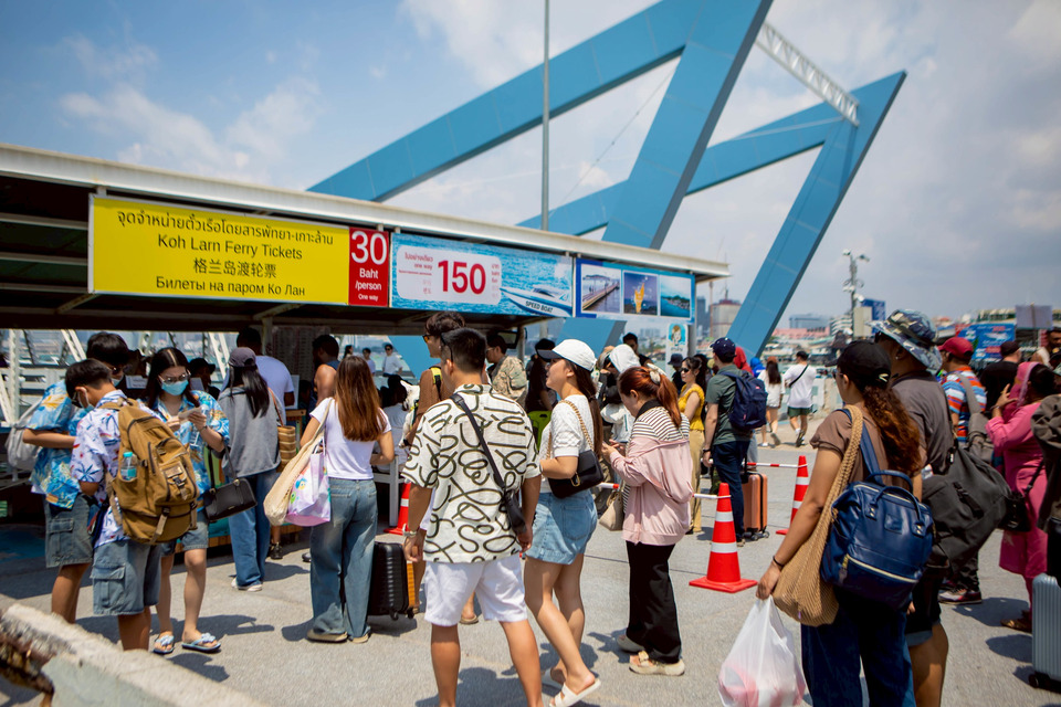 เรือพัทยา-เกาะล้าน ตรึงค่าโดยสารสู้วิกฤตน้ำมัน แบกต้นทุนช่วยนักท่องเที่ยวช่วงสงกรานต์ 