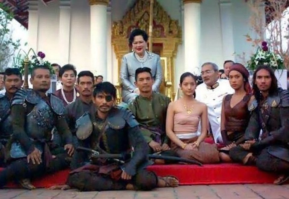 “แอฟ ทักษอร” น้อมรำลึกพระมหากรุณาธิคุณ “สมเด็จพระพันปีหลวง” ผู้ทรงส่งเสริมวงการภาพยนตร์ไทย
