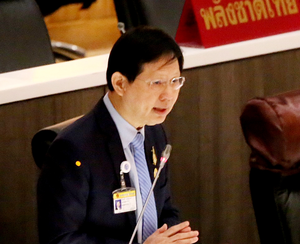 "หมอระวี”ยกเหตุการณ์ปี 16 เตือนแกนนำม็อบระวังศึกจบถูกโดดเดี่ยวไม่มีใครเหลียวแล แนะทบทวน อย่าคิดแค่สนุกคึกคะนอง 
