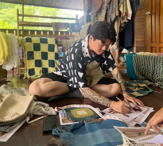 สศร.ส่งดีไซเนอร์แนะต่อยอดอัตลักษณ์เพิ่มมูลค่าผ้าไทย