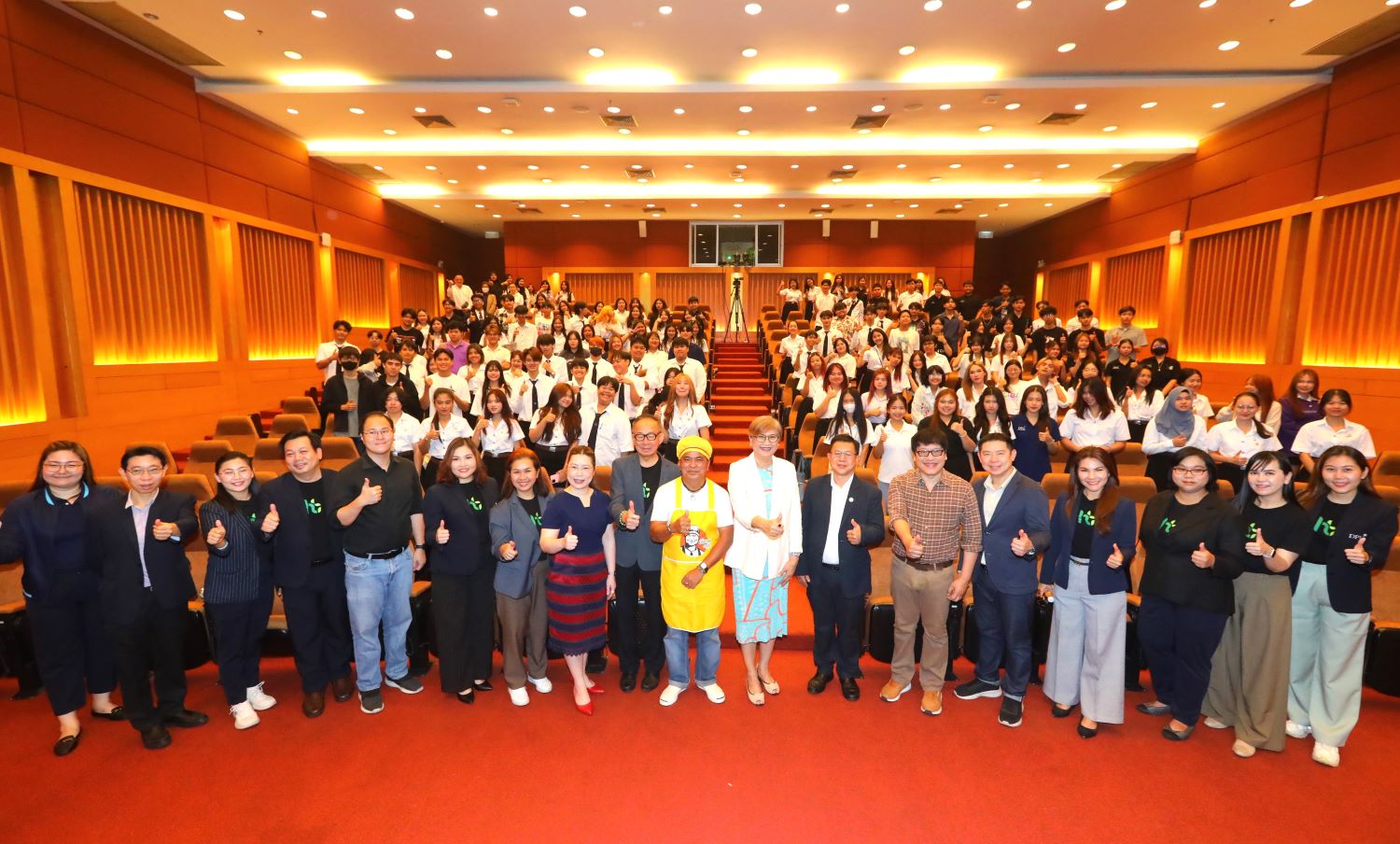 DPU เปิดเสวนา "Start Street Food สู่ธุรกิจ 200 ล้าน"