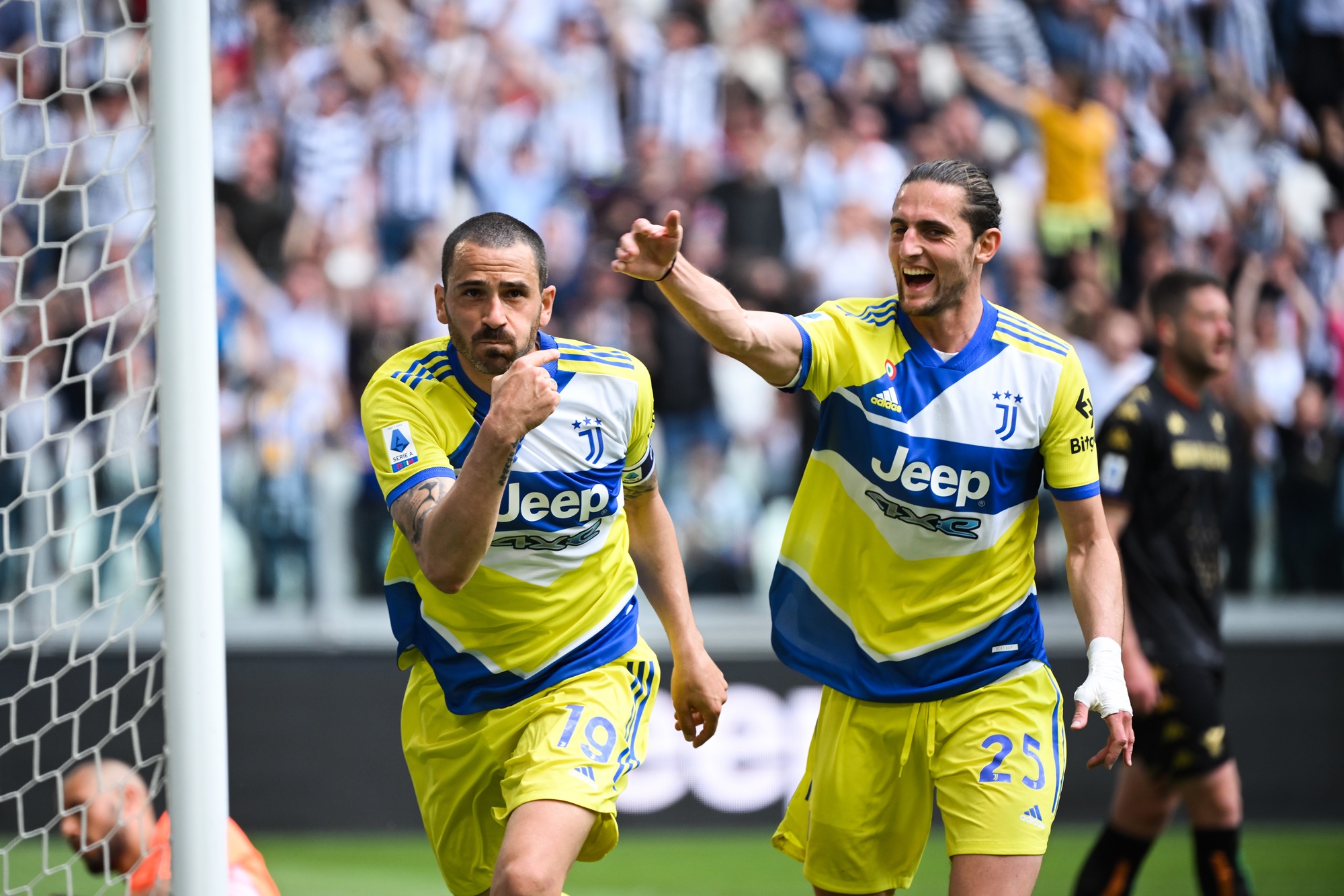 "ยูเวนตุส" เปิดรังเฉือนชนะ "เวเนเซีย" 2-1