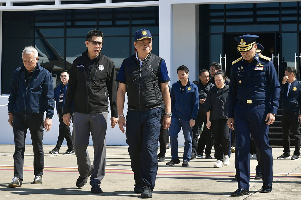 "อนุทิน" นำ "ทีมศก.-หน่วยงานการเงิน" ลุยสงขลา คุยผู้ประกอบการ สำรวจความเสียหายย่านธุรกิจตลาดกิมหยง "ศุภจี" ยันมีมาตรการช่วยเหลือแน่นอน