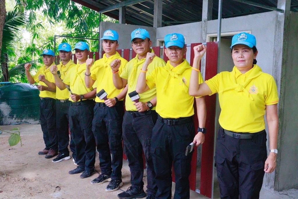 ผบ.นพค.53 นำกำลังพลจิตอาสา-ปชช. ขยายผลศูนย์การเรียนรู้เศรษฐกิจพอเพียงสู่ชุมชน