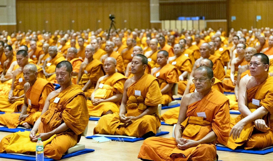พระสังฆาธิการ 1,195 รูป รวมพลังปฏิบัติธรรมที่เขาใหญ่ เตรียมขับเคลื่อนกฐิน 30,000 วัดทั่วไทย