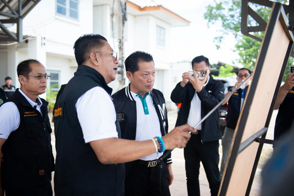ชลประทานยกระดับรับมือน้ำหลาก! ‘รองฯ เดช’ ลงพื้นที่พิษณุโลก สั่งแผนรับมือน้ำยม-น่าน 24 ชั่วโมง ลดเสี่ยงน้ำท่วมชุมชน