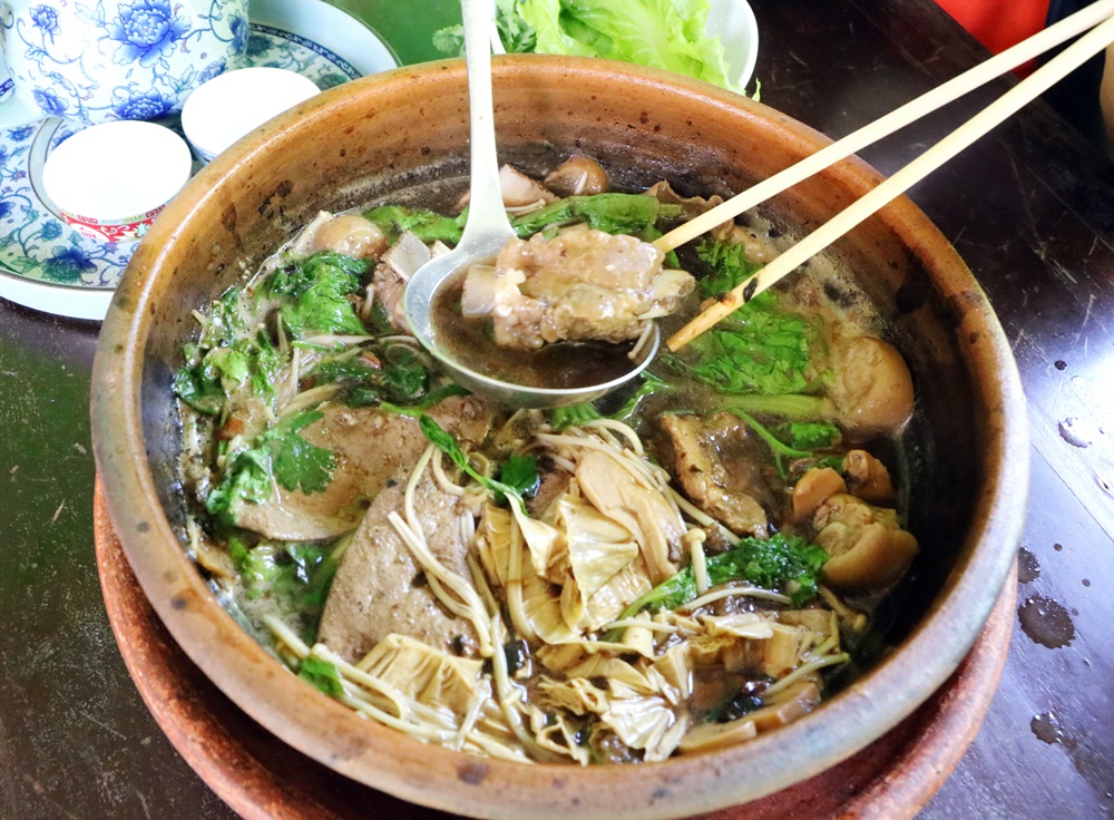 อร่อยที่สุดในเมืองมนุษย์!! "เทียนเหล็งบะกุ๊ดเต๋" มิชลินไกด์การันตีความอร่อย 3 ปีซ้อน