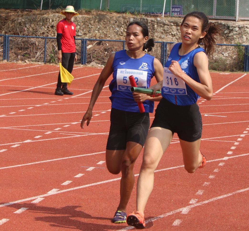 ทีมเจ้าลมกรด"มทร.รัตนโกสินทร์"ชาย-หญิงสุดยอด! ซิว 2 ทอง 4x100 ศึก"ตะวันออกเกมส์"
