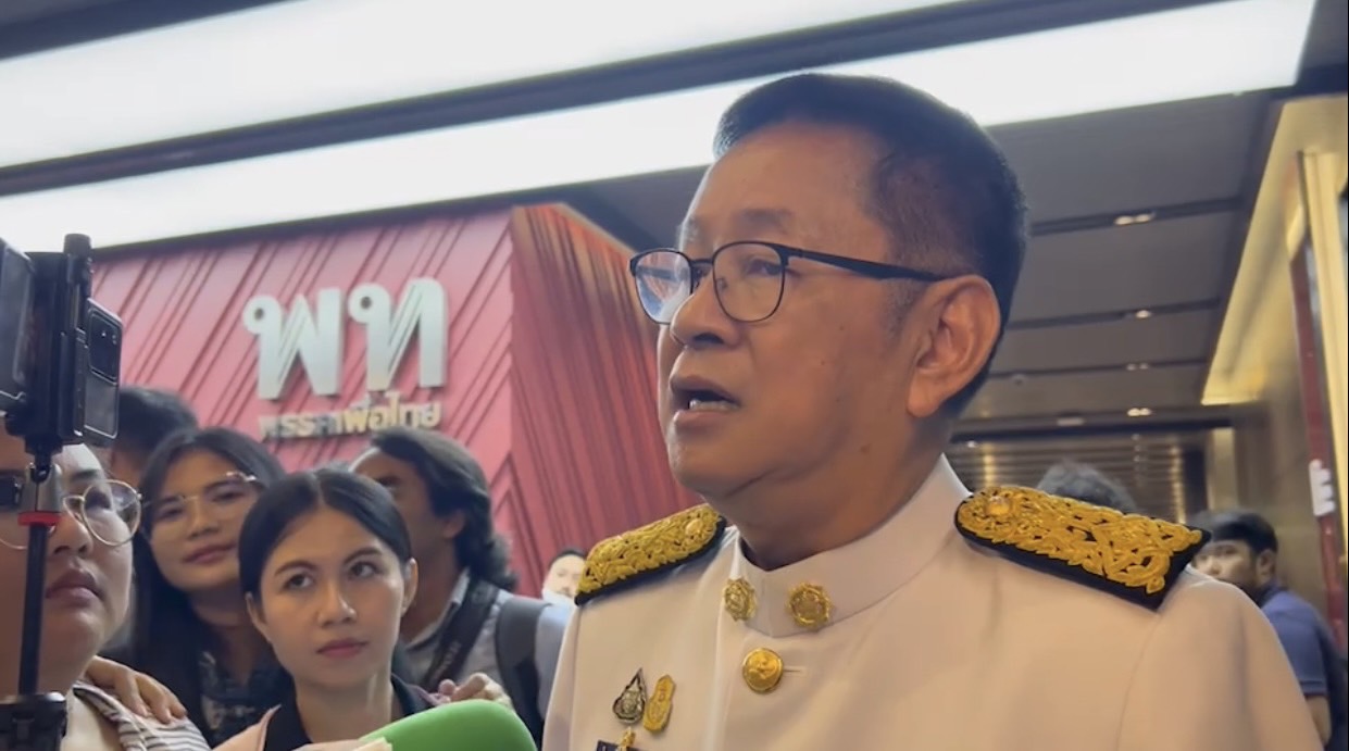 "ประเสริฐ" ขอบคุณ 16 สส. ปชป.โหวตหนุน "พท." ขอดูจะร่วมรัฐบาลหรือไม่ รับข่าวโผครม.มีตรง-ไม่ตรง ชี้ "เศรษฐา" คุมคลังเอง