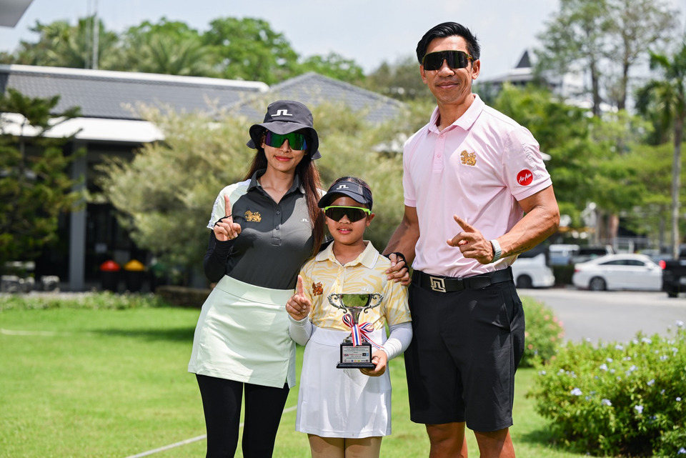 “น้องเฌอลีน” พันน์นรินทร์ คว้าแชมป์คลาส E พร้อมนำ 16 นักกอล์ฟเยาวชนลุยจูเนียร์เวิลด์ สหรัฐฯ