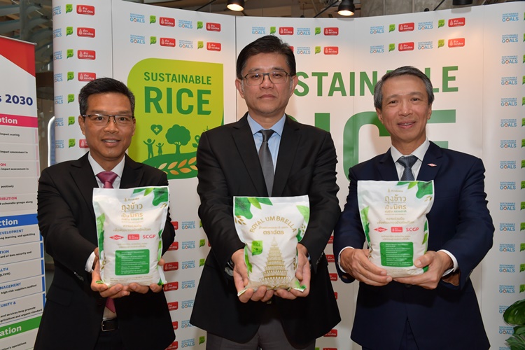 ข้าวตราฉัตรเอาใจคนรักษ์โลกชูนวัตกรรมถุงข้าวลดโลกร้อน ลดขยะ แบรนด์แรกของไทย