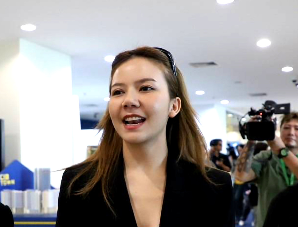 "จ๊ะ นงผณี" แจงปม "แม่ตั๊ก" แค่จ้างแสดงความยินดีเปิดร้านทอง