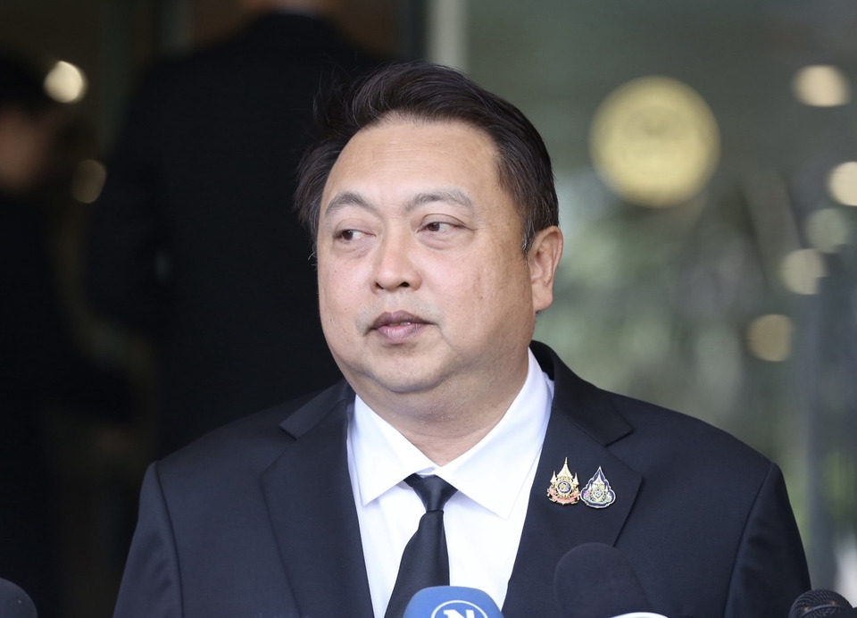 “สุชาติ” ให้ผู้บริหาร ภท.พิจารณา ปมแบ่งโซนเลือกตั้งชลบุรี หลังลือ “สนธยา” จ่อย้ายมาร่วม ออกตัว “คนละครึ่ง” เหตุถนัด 5 เขต