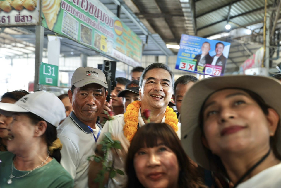 "อภิสิทธิ์" ลั่นพอกันที! การเมืองใช้เงินชี้ขาด มั่นใจคนใต้ตื่นตัว ลุกขึ้นสู้กระแสซื้อเสียงระบาดหนัก