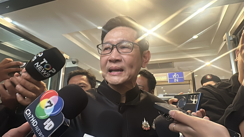 “อรรถพล” ลั่น มีน้ำมันเพียงพอให้กองทัพ-ปชช. พร้อมตั้งศูนย์กระจายน้ำมันในพื้นที่  โยน เป็นหน้าที่ฝ่ายมั่นคงพิจารณาตัดเส้นทางน้ำมันเขมร