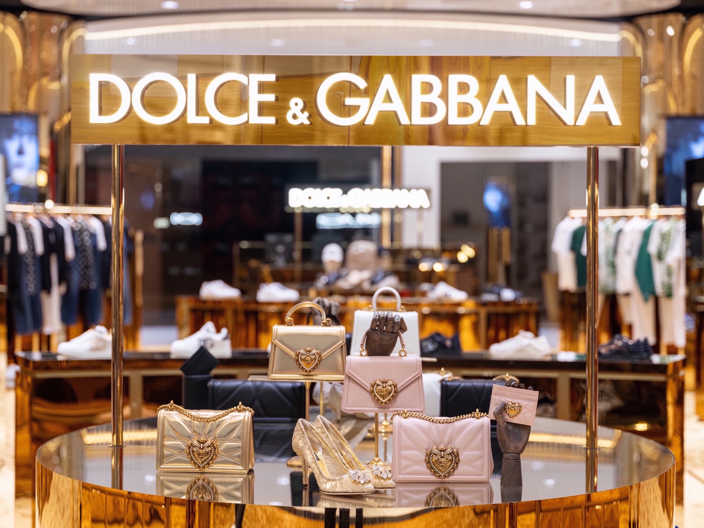 Dolce&Gabbana  เปิดป๊อปอัพสโตร์ ณ คิง เพาเวอร์ รางน้ำ