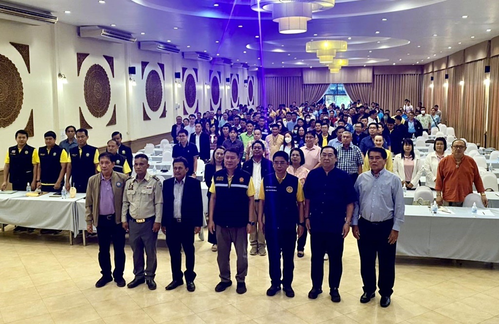 "รองสวนิต-สส.ปั้น" เปิดโครงการสัมมนา บทบาทผู้นำท้องที่และท้องถิ่นในการเพิ่มรายได้ให้กับประชาชน