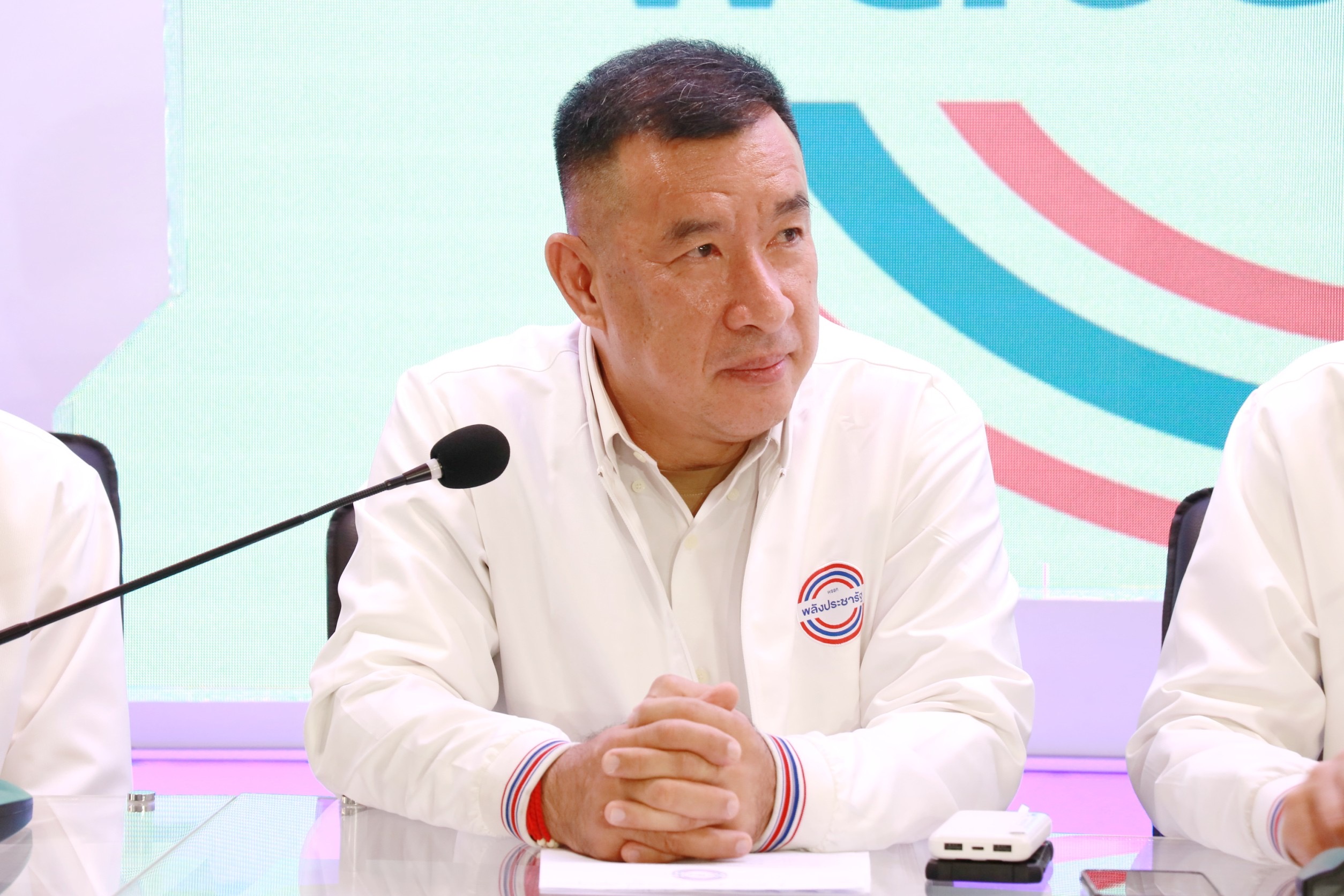 พปชร. โยนถามนายกฯ หลัง ”ธรรมนัส“ นั่งหัวโต๊ะประชุม ก.เกษตรฯ หลังพ้นเก้าอี้รมว. ขัดรัฐธรรมนูญหรือไม่ 