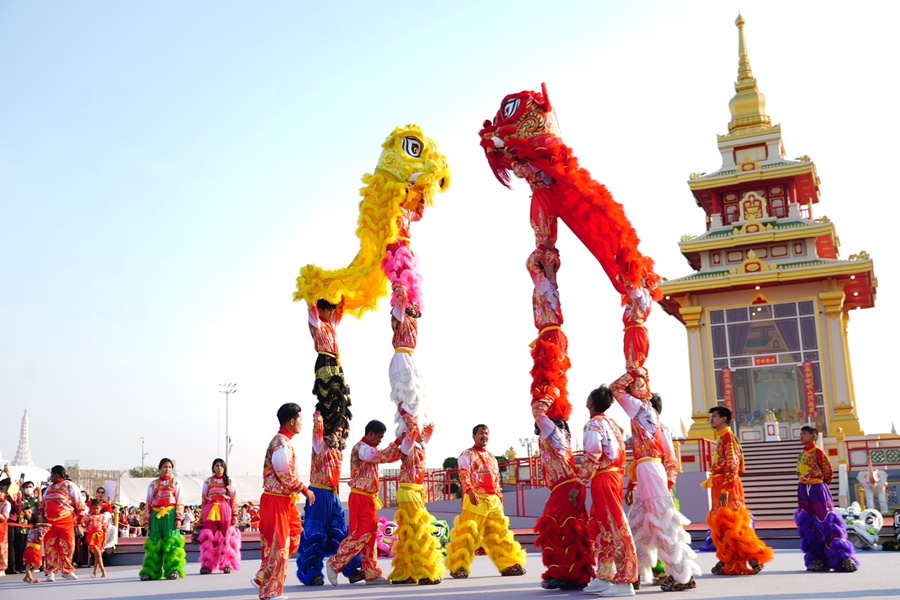 เชิดสิงโต 9 สี 9 มงคลสมโภชพระเขี้ยวแก้วยิ่งใหญ่