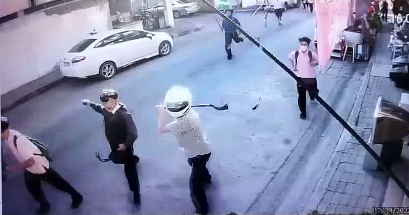 ชาวปทุมธานีห่วงอนาคตของชาติเหตุนักเรียนขาสั้นไล่ตีกันหลังเลิกเรียน