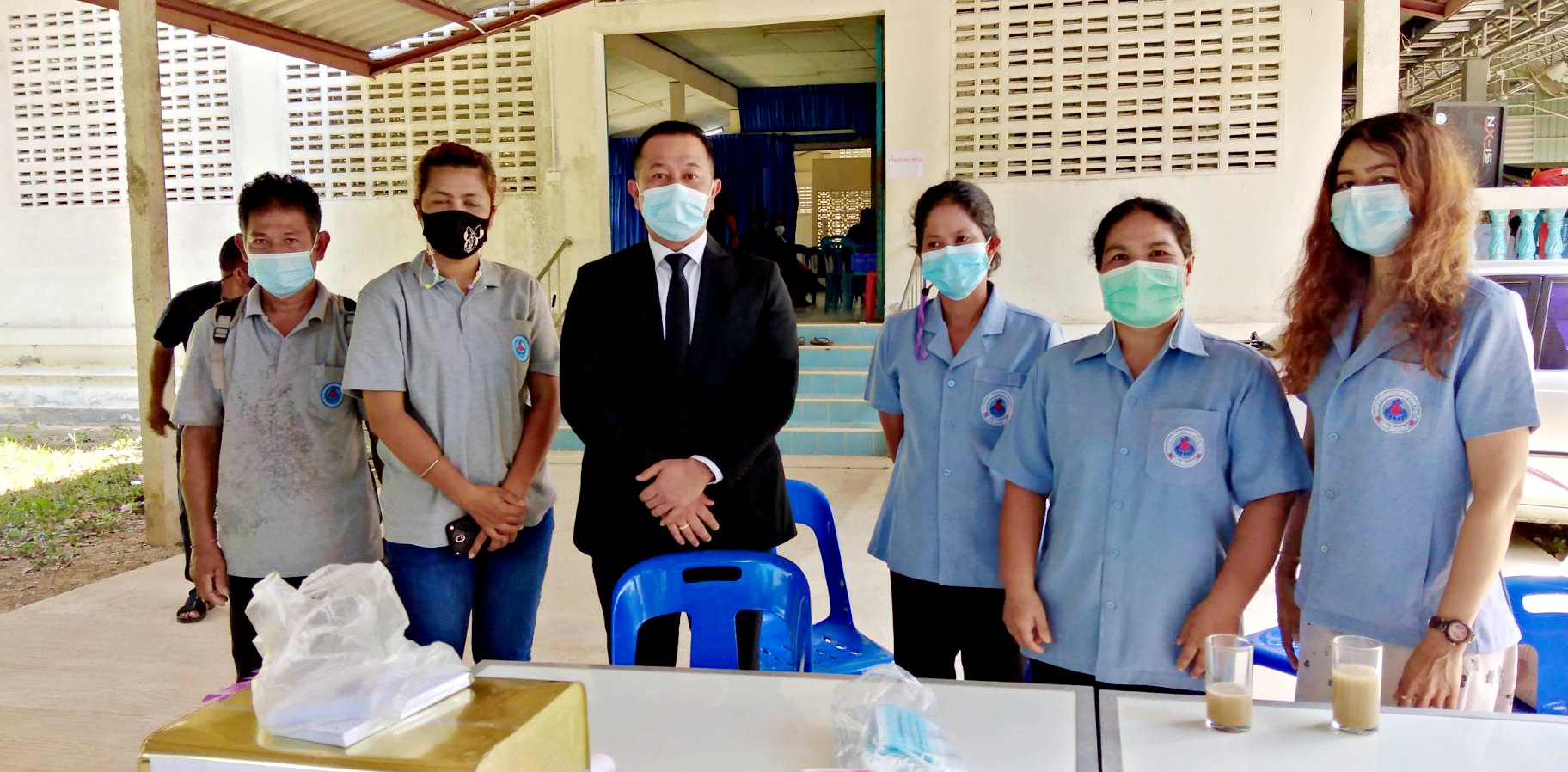 ส.ส.สงขลา ภท. ผนึก "เพื่อนณัฏฐ์ชนน" ระดมทุนทำประกันภัยให้อสม.เขต 7 ติดเชื้อ-แพ้วัคซีนจ่ายทันที 5 แสน 