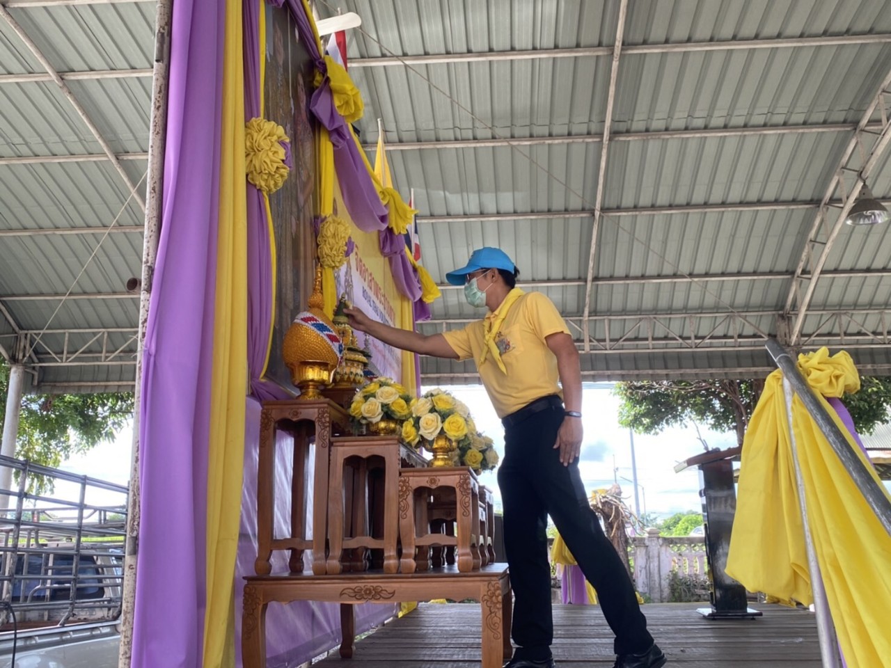 จิตอาสาพระราชทาน อำเภอท่าเรือจัด กิจกรรมทำความสะอาด พัฒนาศาสนสถาน เนื่องใน“วันมหิดล” 