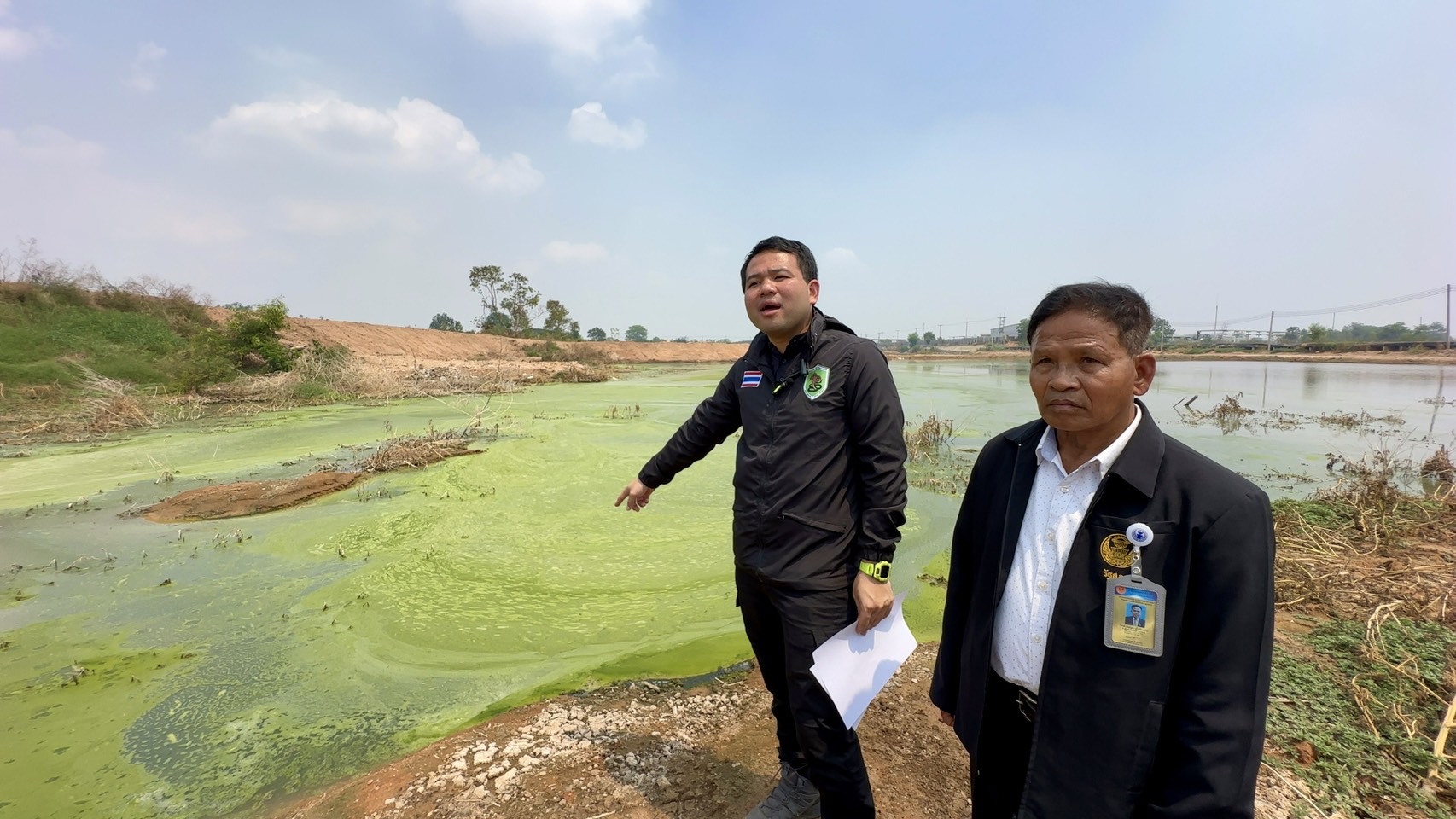 ที่ปรึกษา รมว.เกษตรฯ ควงทนายปราบโกง ลงตรวจสอบที่ดิน สปก.โดนโรงงานแป้งมันลักลอบปล่อยน้ำเสีย