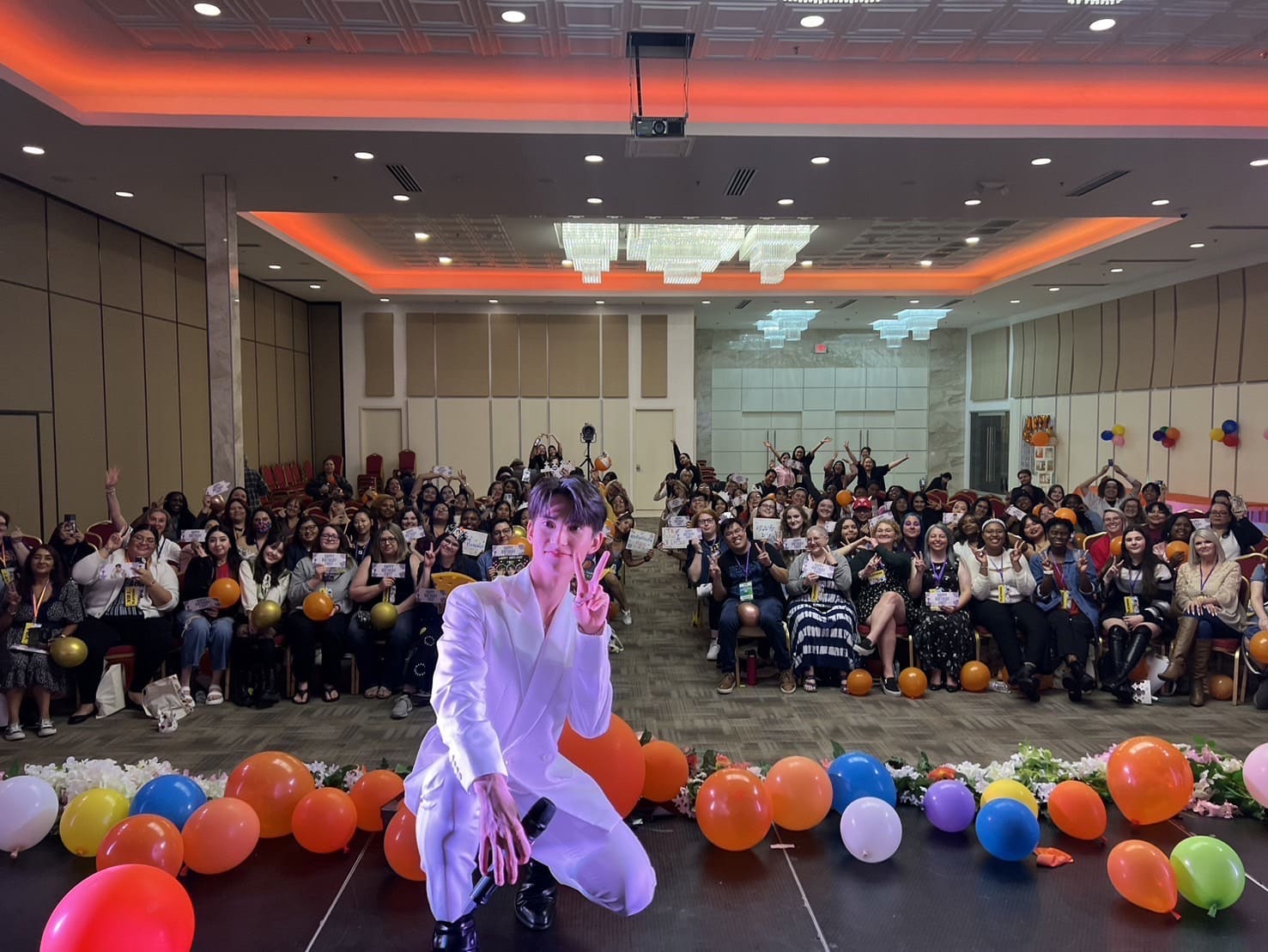 “เฟริสท์ ฉลองรัฐ”  ฟินหนัก จัดเต็ม ! ในงาน “First in the USA Fanmeet”  ที่ New York City และ Dallas สหรัฐอเมริกา 