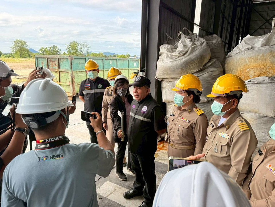 ตรวจเข้ม! กรมศุลกากรผนึก 5 หน่วยงาน ลุยคุมขนส่งกากอุตสาหกรรม สร้างความเชื่อมั่นชาวห้วยกระเจา