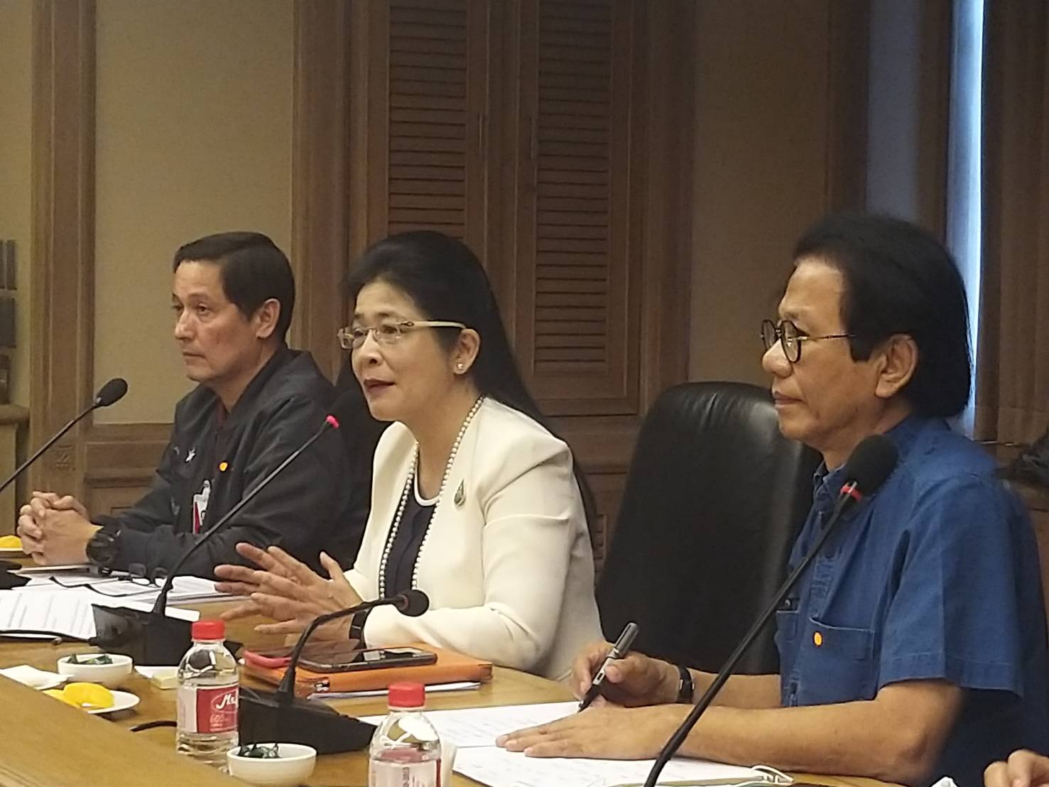 "เพื่อไทย" ชง 3 มาตรการเร่งด่วน จี้ "บิ๊กตู่" ยกระดับแก้โควิด-19 ปูพรมค้นหาผู้ป่วยทั่วประเทศ ระงับผู้ติดเชื้อรายใหม่