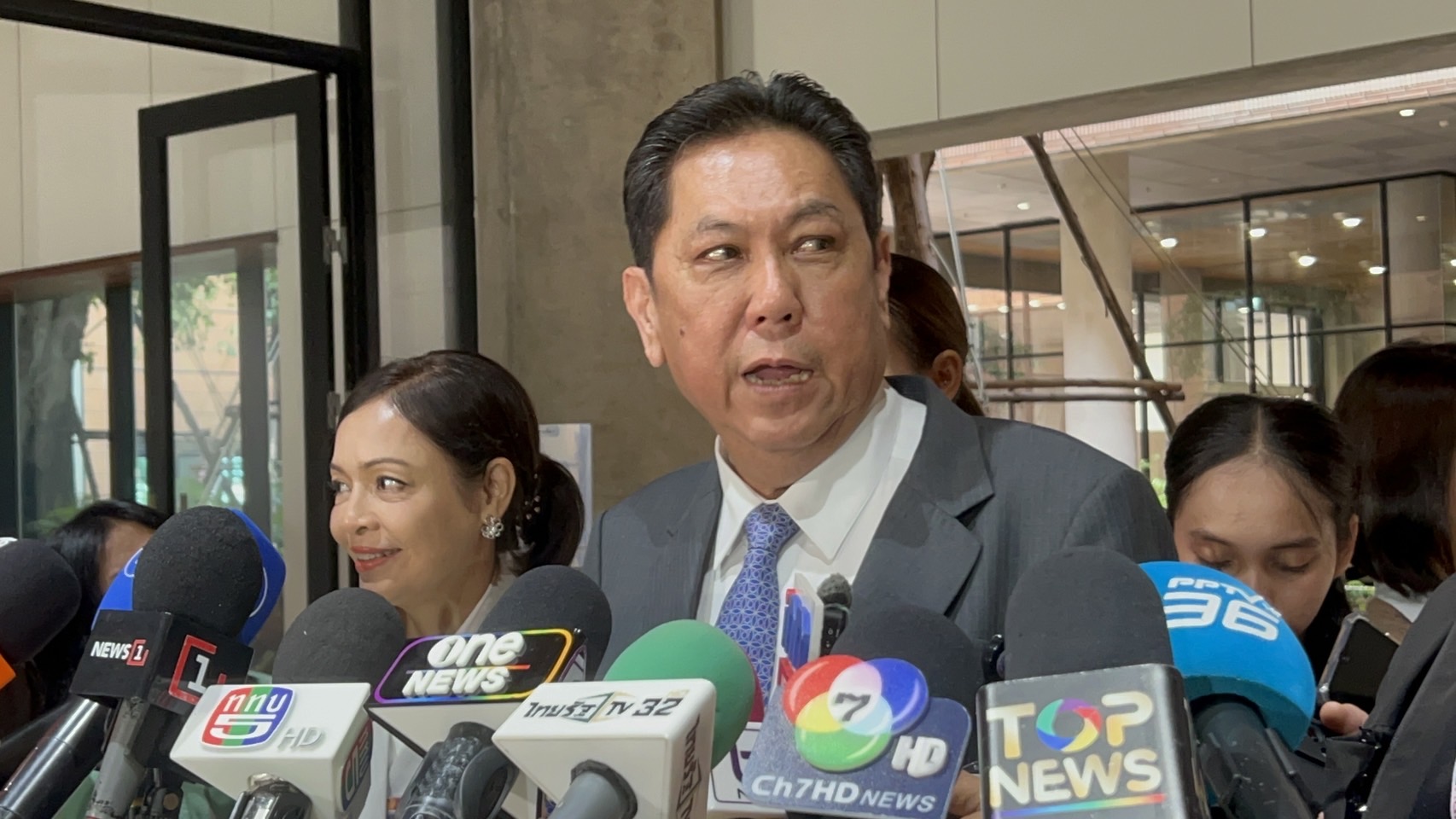 "ปธ.วิปรบ." โยน "ภท." เตะถ่วงส่งคนลงชิง "รองประธานสภาฯ" ช้า ทำชวดเลือกสัปดาห์นี้ 