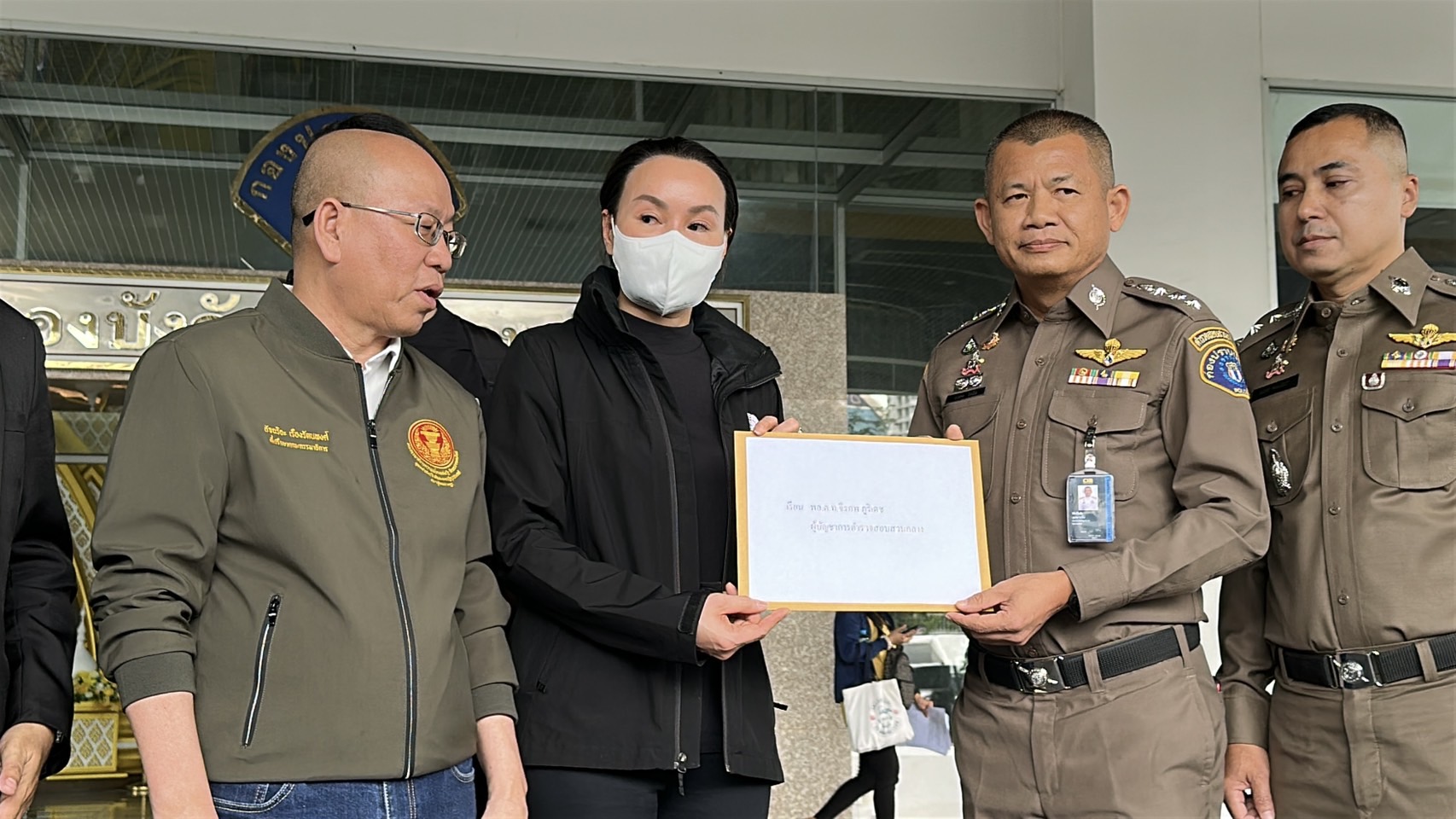 ภรรยา'สจ.โต้ง'หวั่นอิทธิพล'โกทร'ร้องขอโอนสำนวนคดีมากองปราบฯ-ขอชุดคุ้มครองพยาน