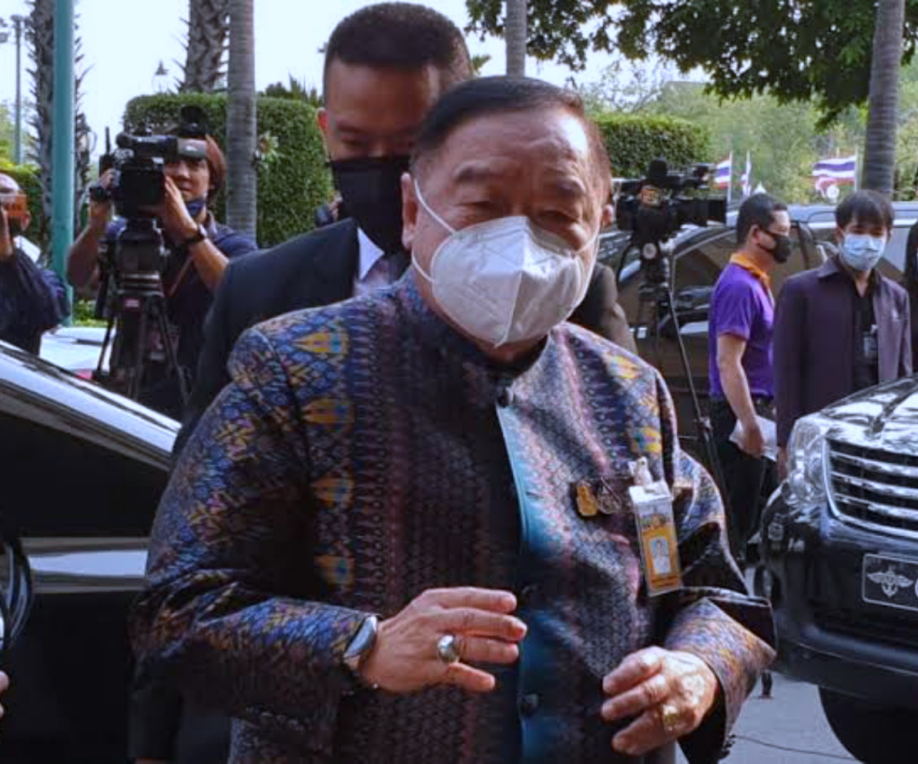"บิ๊กป้อม" ปลุกพลังคนไทย "รวมพลัง สามัคคี" ฝ่าวิกฤตไปด้วยกัน