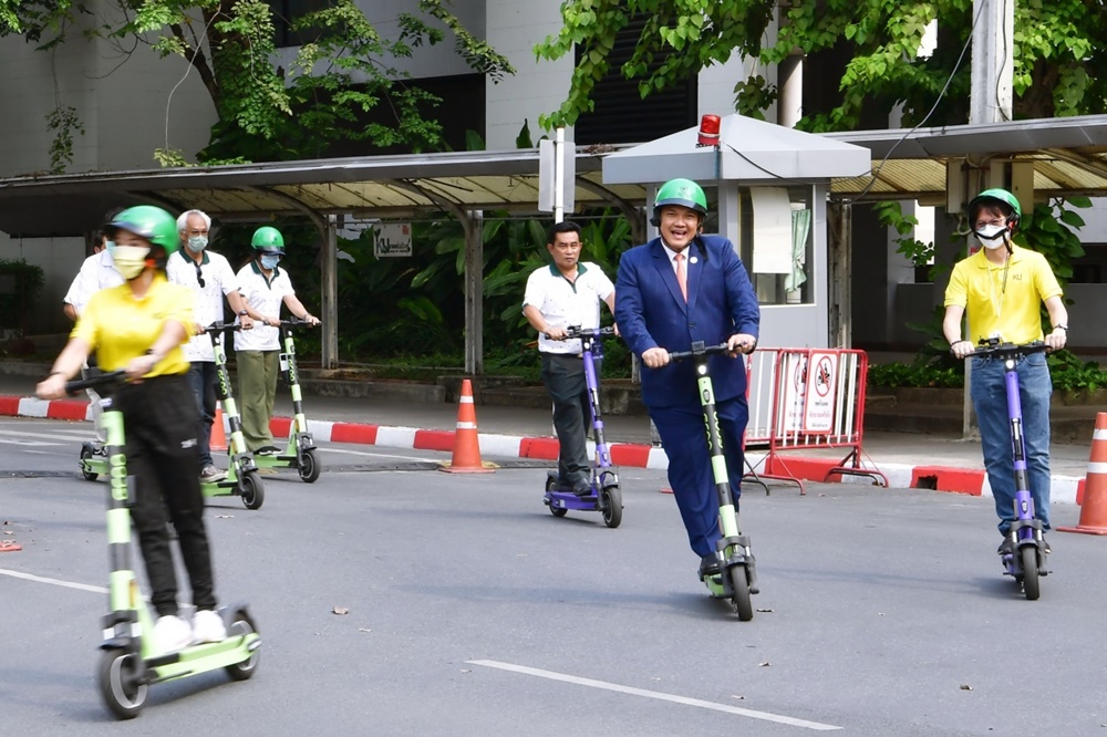 ต้อนรับเปิดเทอมใหม่ 2566 ม.เกษตรฯ เสริมทัพระบบขนส่งสาธารณะพลังงานไฟฟ้า มุ่งสู่ความเป็นกลางทางคาร์บอน