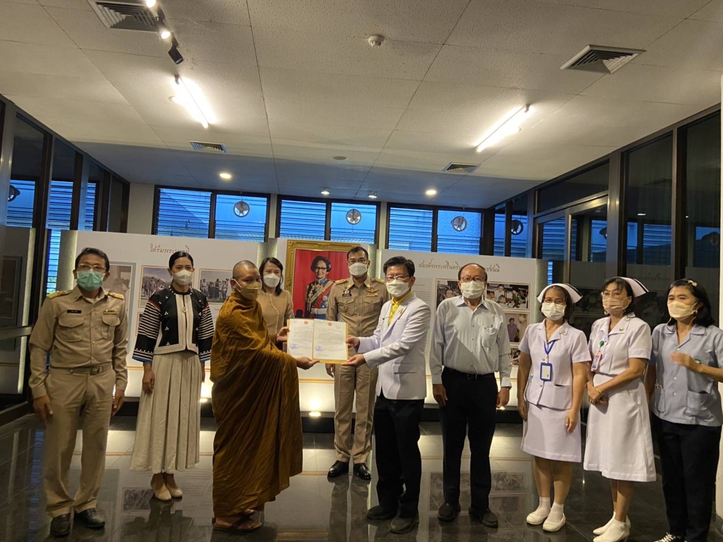 วัดป่าถ้ำวัวมอบเงินให้รพ.ศรีสังวาลกว่า 20 ล้านบาท