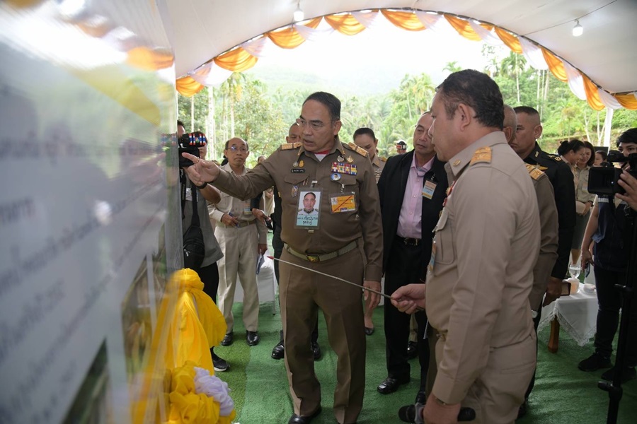 องคมนตรีติดตามพัฒนาแหล่งน้ำอันเนื่องมาจากพระราชดำริในพื้นที่จ.ระนอง
