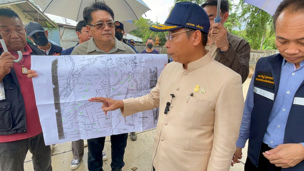 ผู้ว่าฯระยอง ลุยตรวจโรงงานแปรรูปยางพารารุกคลองสาธารณะ สั่งตั้ง คกก.ตรวจสอบภายใน 30 วัน 