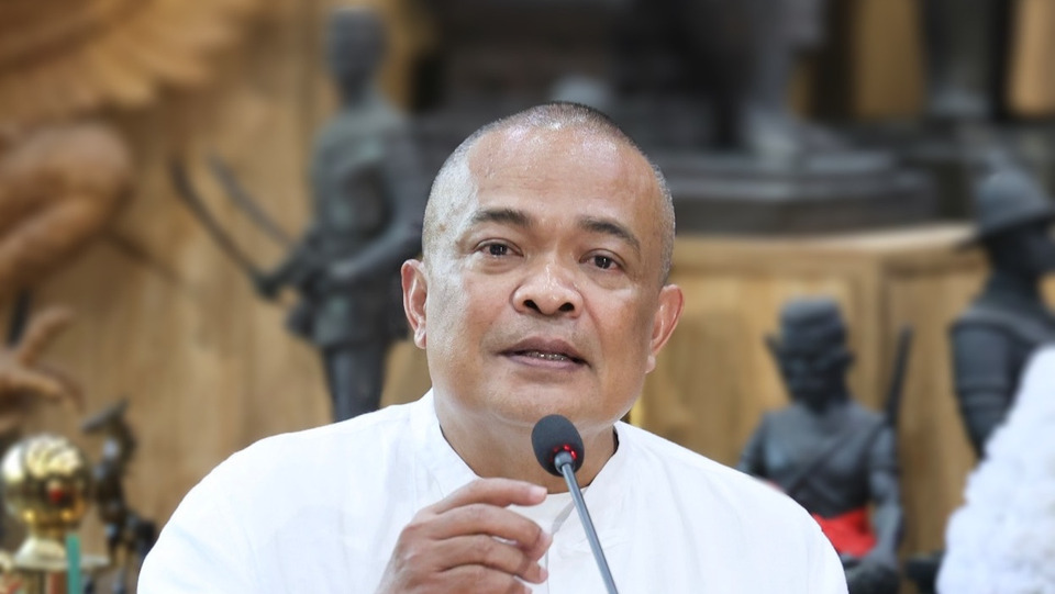 “จตุพร” เตือนรัฐบาล อย่าขึ้น VAT 10% ชี้แค่ค่ารถเมล์ขึ้น 25 สต. รมต.ยังอยู่ไม่ได้