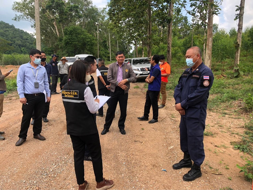 รุกตรวจสอบนายทุนรุกป่าขุดร่องดินเตรียมปลูกทุเรียน พบเป็นผู้ที่เข้าร่วมโครงการ คทช. จ่อเสนอถอนสิทธิในที่ดิน