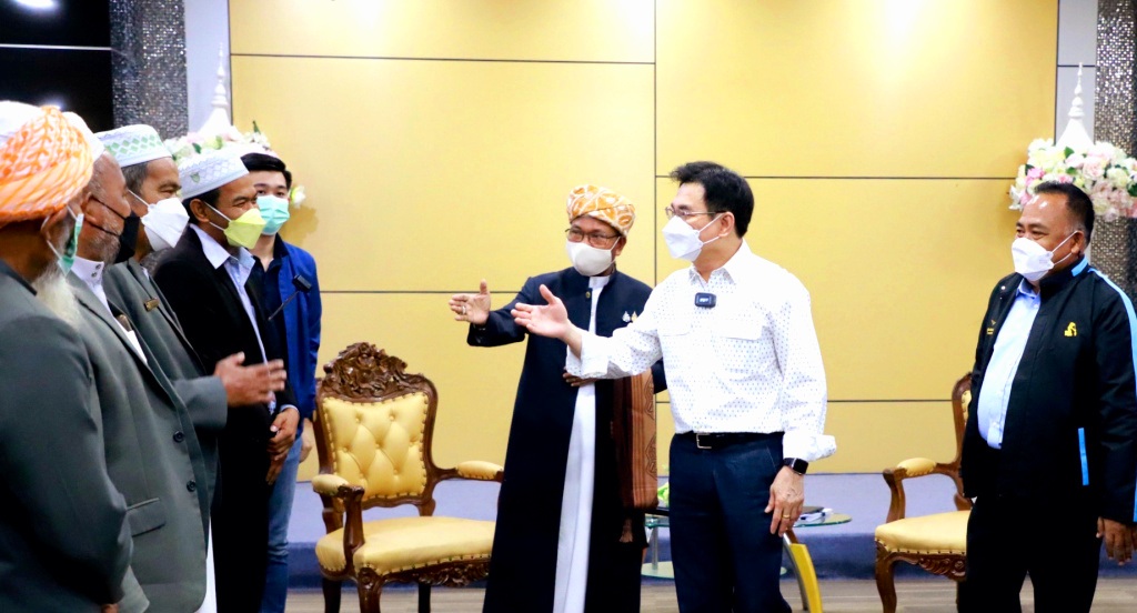 "จุรินทร์" เล็งชงครม.สัญจร 3 โครงการ เสริมศักยภาพเศรษฐกิจเมืองสตูล 