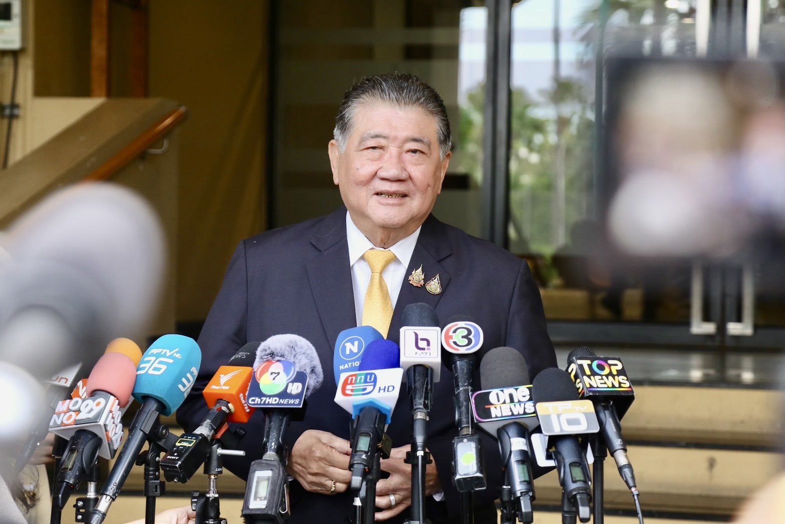 “ภูมิธรรม” ควง “ปลัดกห.-เสธ.ทร.” ลงเกาะกูดเสาร์นี้ ลั่นเป็นเขตอธิปไตยไทย พร้อมรักษาไม่ให้เสียพื้นที่แม้ตารางนิ้วเดียว