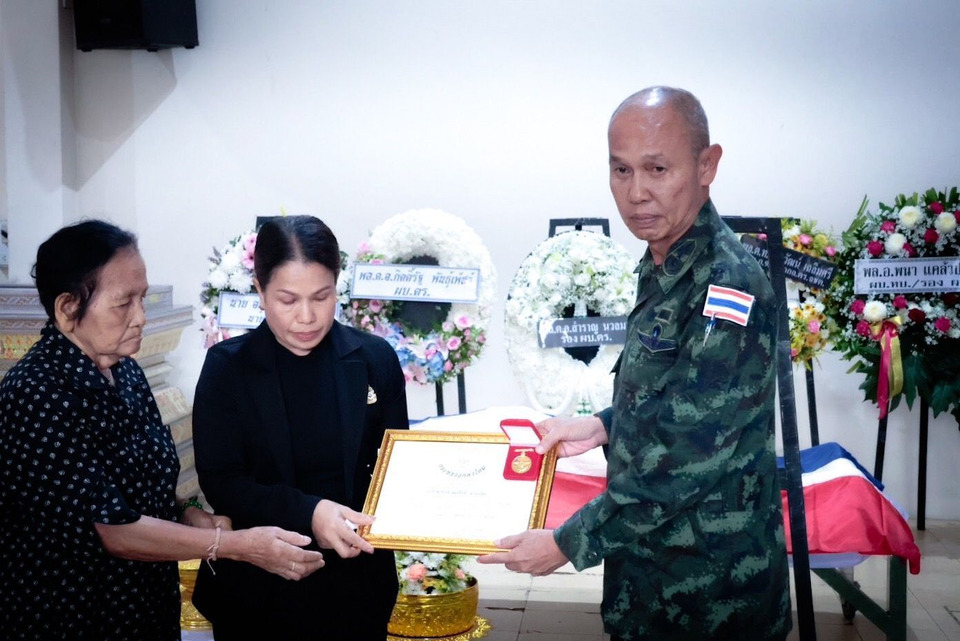 สดุดี ด.ต.สมศักดิ์ วีรชนชายแดนใต้ ล้มกลางสมรภูมิ ขณะปฏิบัติหน้าที่ 