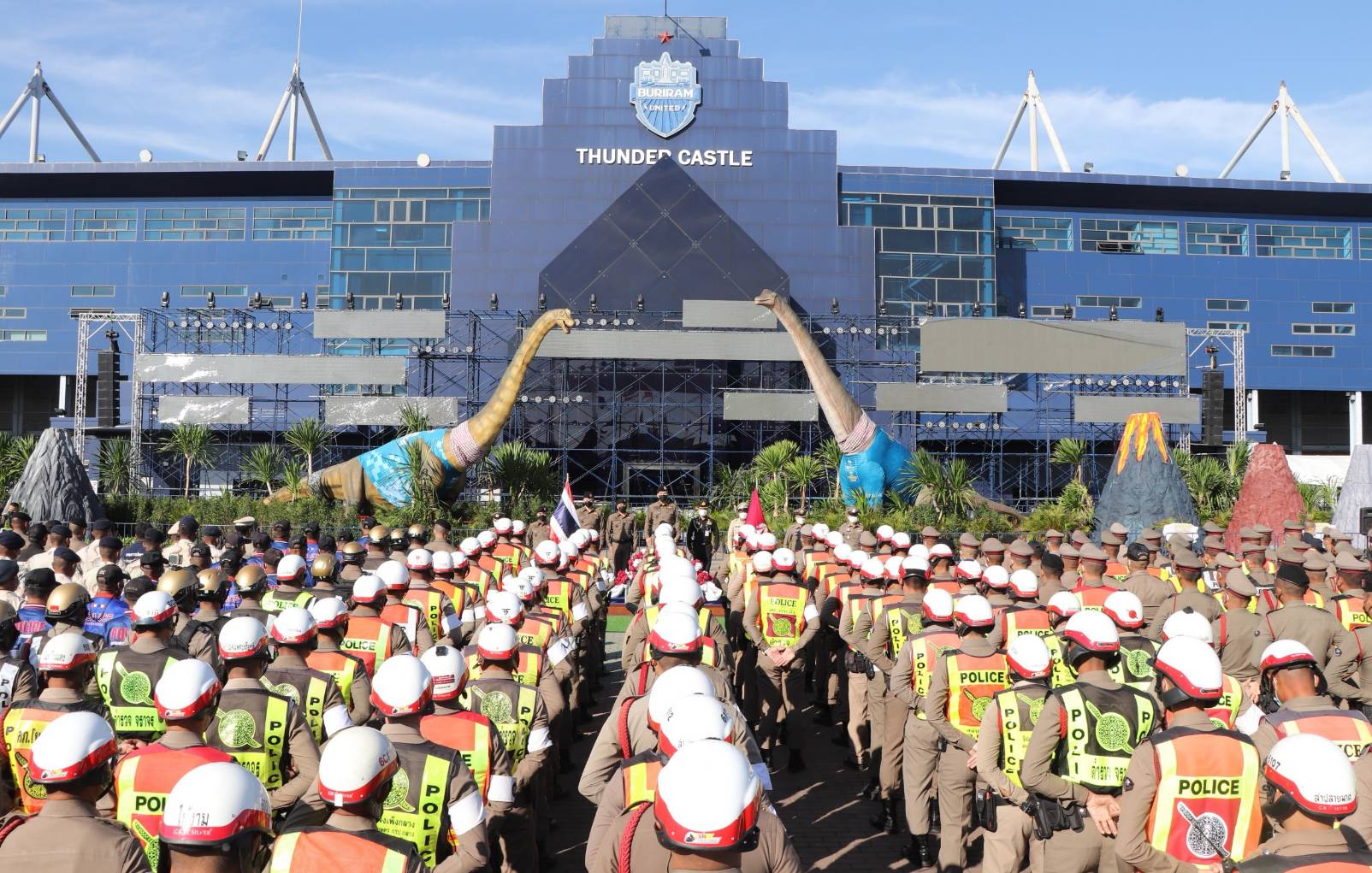 ผู้​การ​ตำรวจบุรีรัมย์​​ปล่อยแถวระดมช่วง​"บุรีรัมย์มาราธอน​ 2023" 