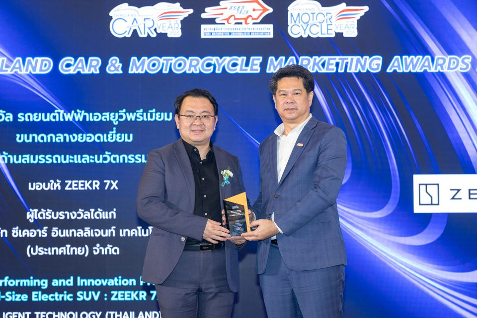 ZEEKR 7X คว้ารางวัล Best Performing and Innovation Premium Mid-Size Electric SUV งานประกาศรางวัลรถยนต์ยอดเยี่ยมประจำปี68