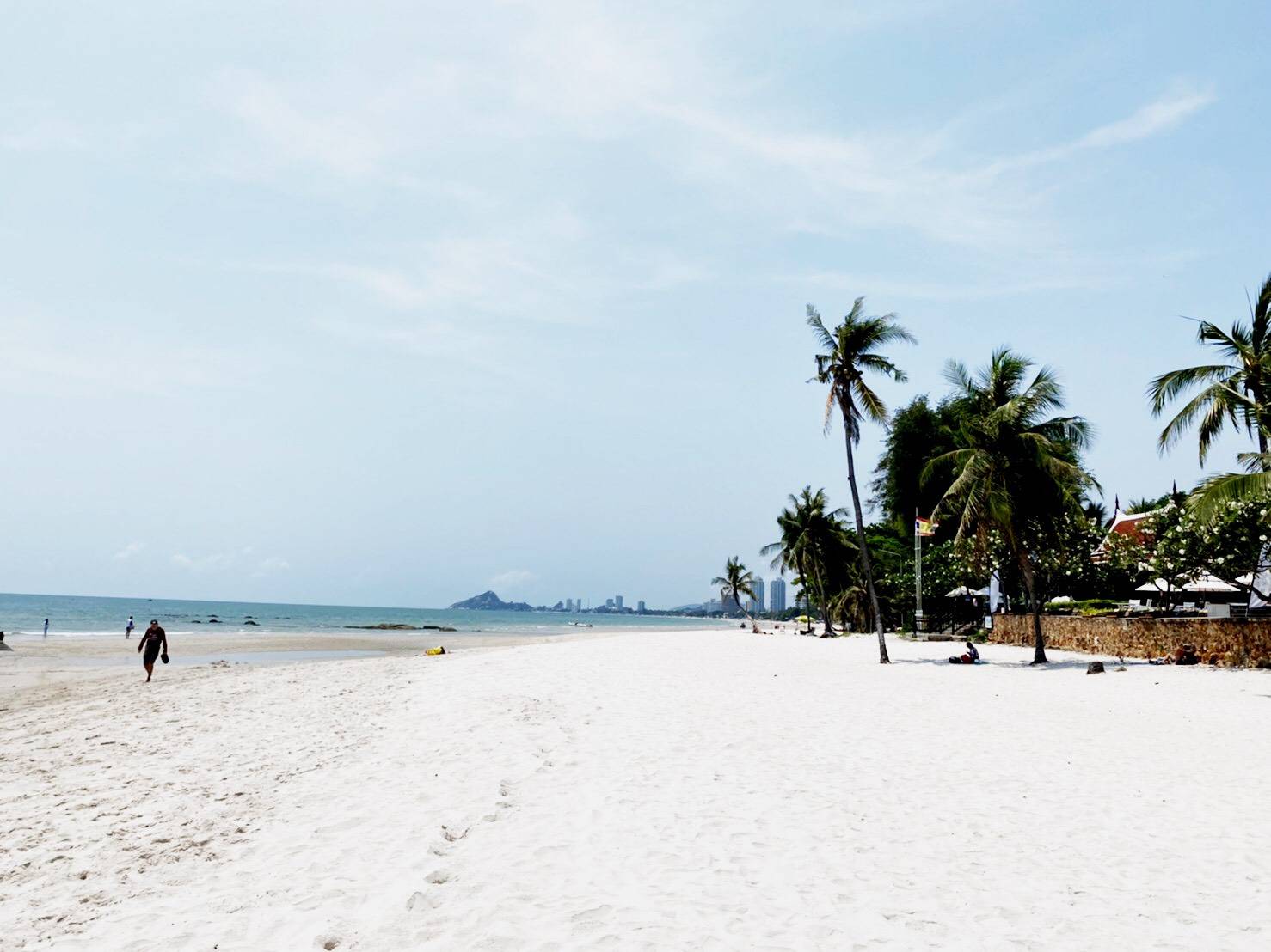 หาดหัวหิน อ่าวมะนาว เกาะจาน พร้อมรับท่องเที่ยวช่วงสงกรานต์