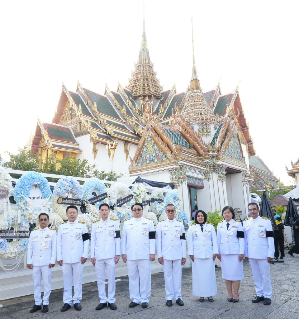 ไอแบงก์ เข้าร่วมไว้อาลัยในงานพิธีพระบรมศพ สมเด็จพระนางเจ้าสิริกิติ์ พระบรมราชินีนาถ พระบรมราชชนนีพันปีหลวง