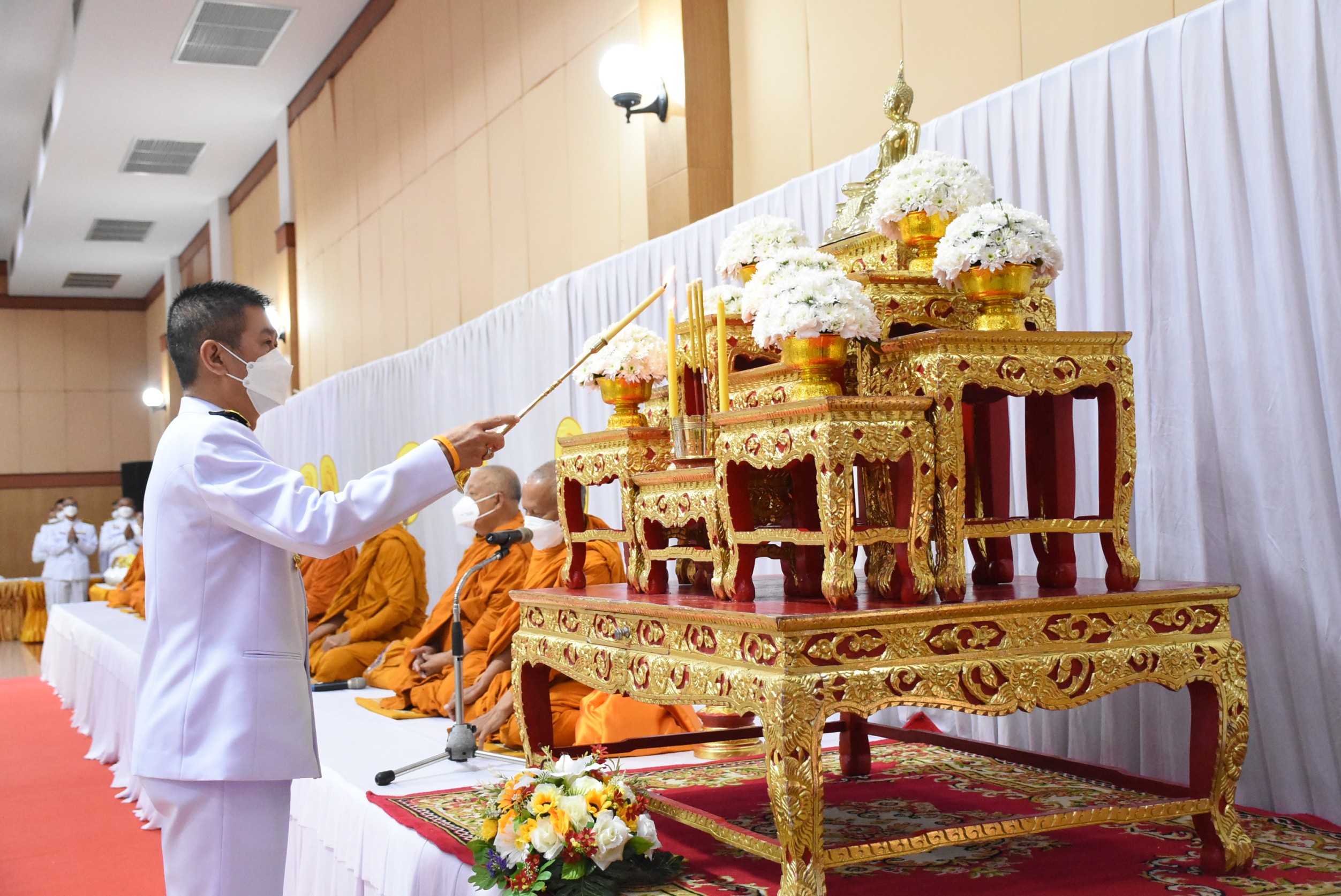 ตรังจัดพิธีถวายพานพุ่ม ร.1 เนื่องในวันจักรี