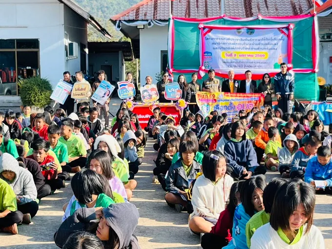 อบต.พังแดง เดินรณรงค์เชิญชวนประชาชนออกใช้สิทธิเลือกตั้ง ส.อบต.–นายก อบต. 11 ม.ค.นี้