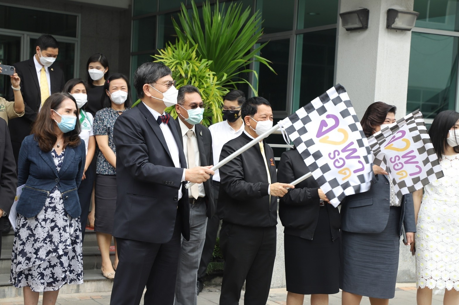 "กระทรวงการอุดมศึกษาฯ"เปิดโครงการ"อว.พารอด" ช่วยเหลือผู้ป่วยโควิดถึงบ้าน 